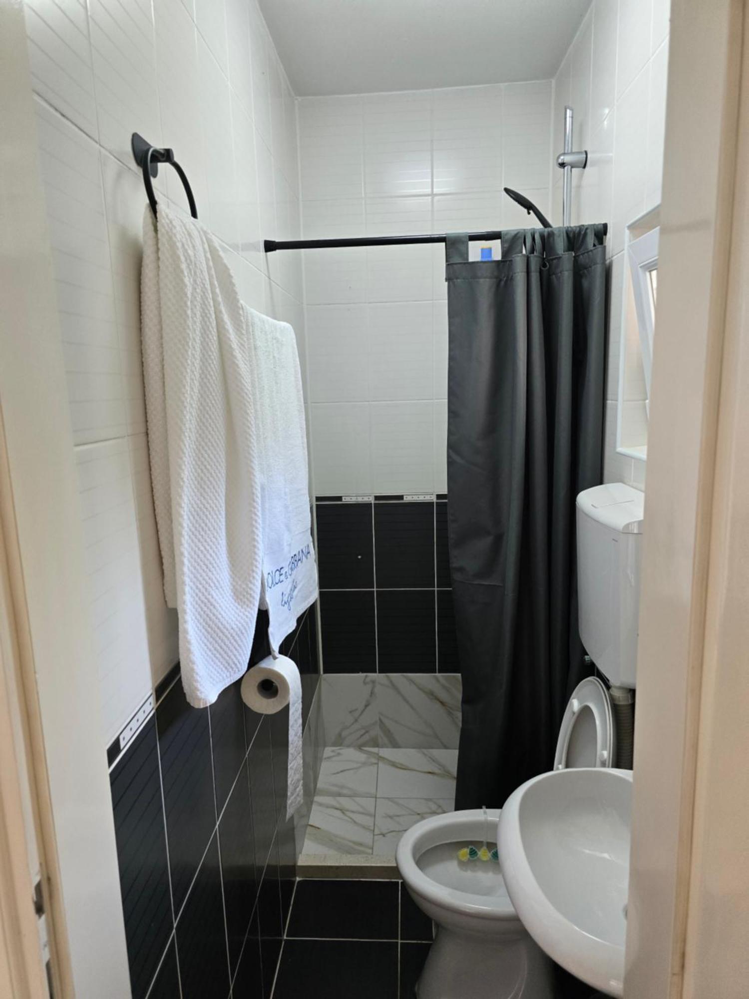 Apartmani Cirovic Luxury แฮร์เซ็ก-โนวี ภายนอก รูปภาพ